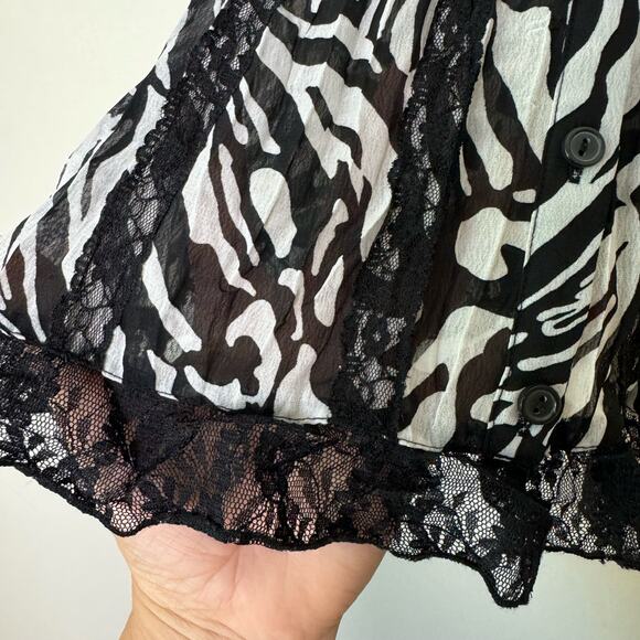 NY Collection Vintage 90s Y2K Zebra print black lace button front Blouse MEDIUM - Picture 5 of 7